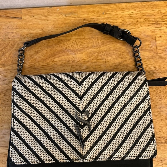 "Simply Vera Vera Wang" - Picture 2 of 11